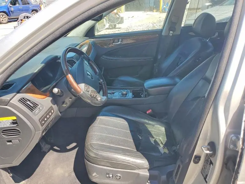 2011 HYUNDAI EQUUS SIGNATURE  