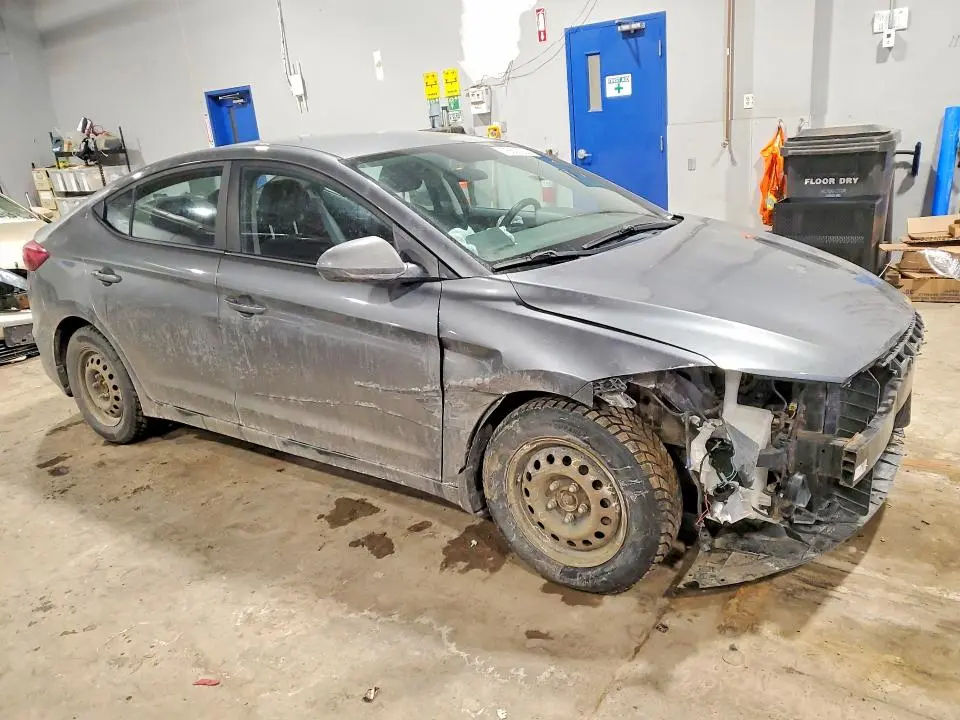 2018 HYUNDAI ELANTRA SE  