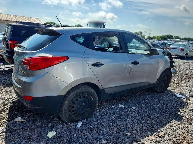 2010 HYUNDAI TUCSON GLS  