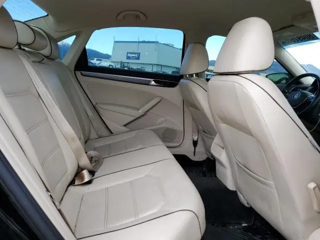 2016 VOLKSWAGEN PASSAT S  