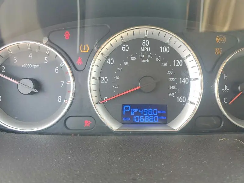 2010 HYUNDAI SONATA GLS  