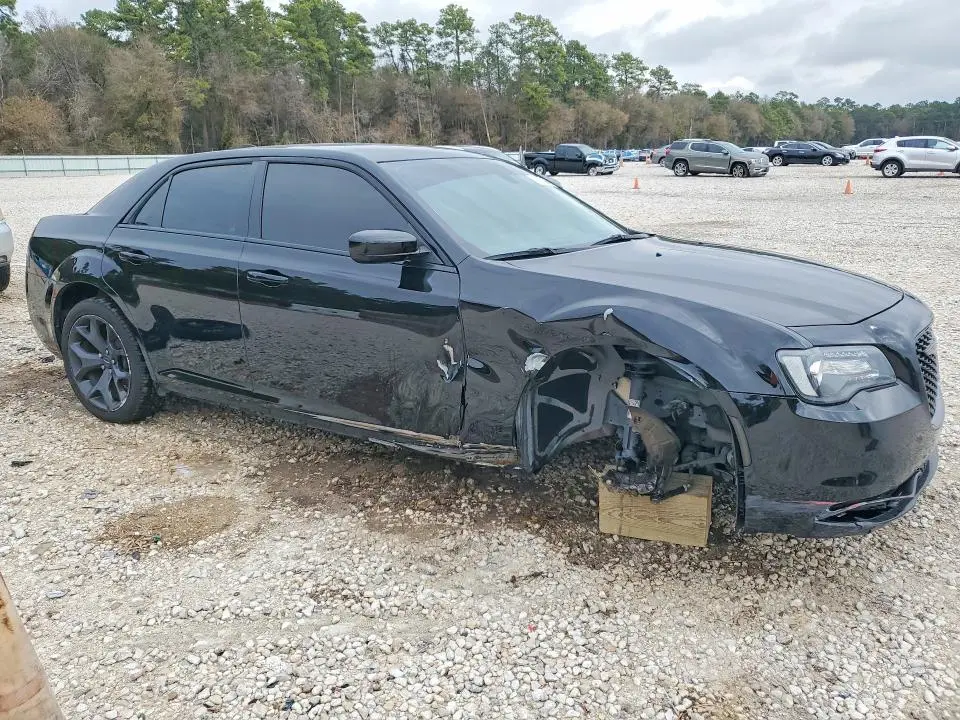 2022 CHRYSLER 300 TOURING  