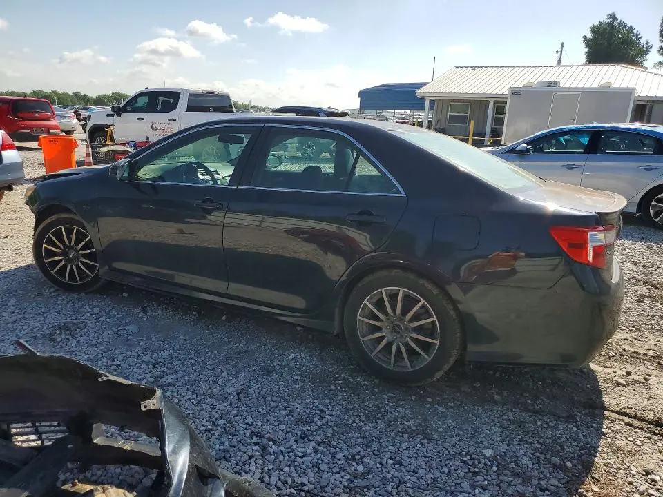 2012 TOYOTA CAMRY SE  