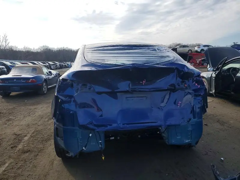 2024 TESLA MODEL Y   