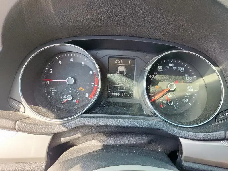 2016 VOLKSWAGEN PASSAT S  