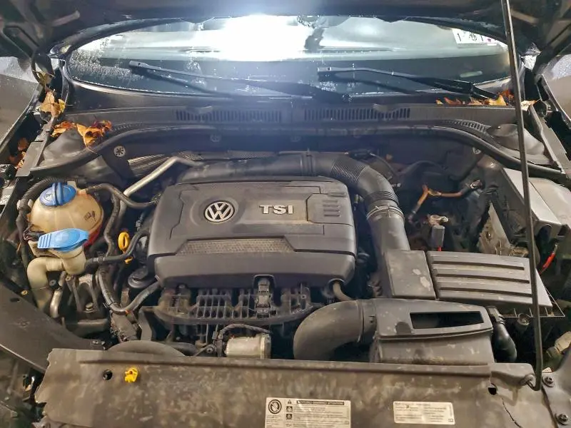 2015 VOLKSWAGEN JETTA SE  