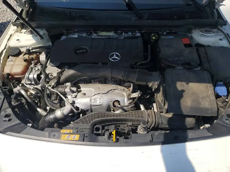 2021 MERCEDES-BENZ CLA   