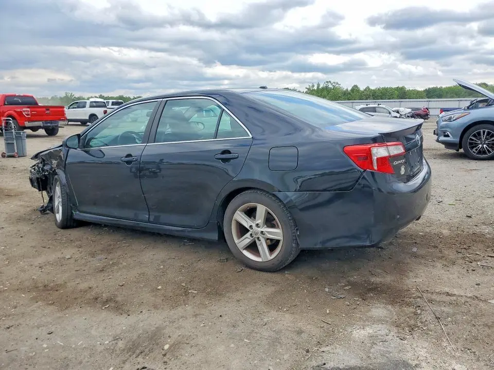 2014 TOYOTA CAMRY SE  
