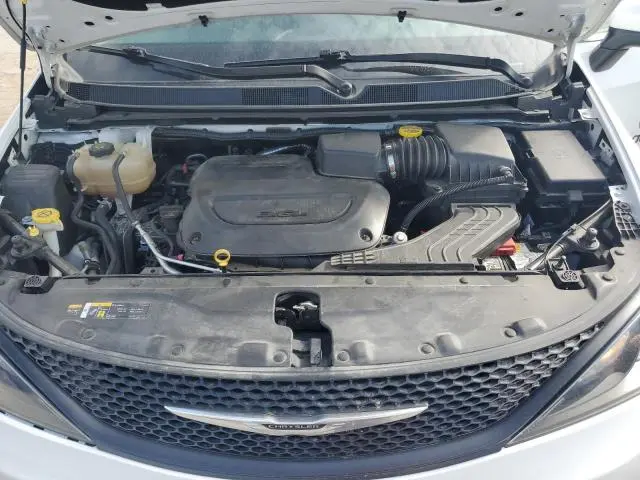 2023 CHRYSLER VOYAGER LX