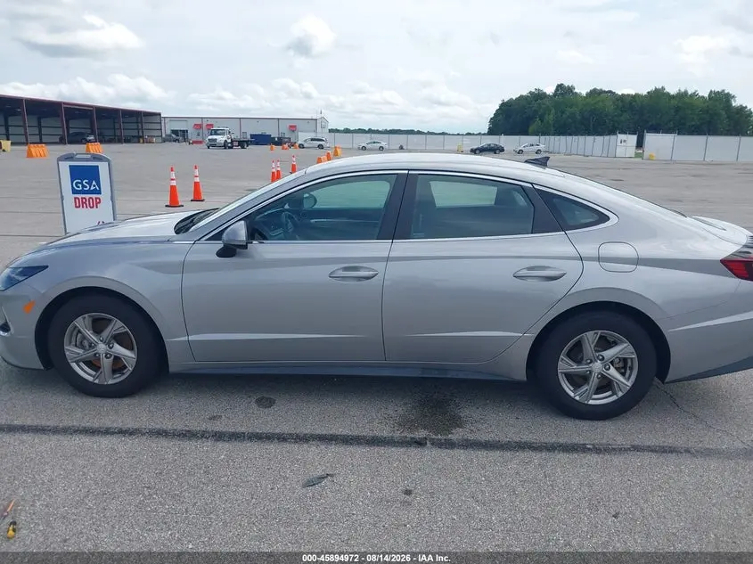 2023 HYUNDAI SONATA SE