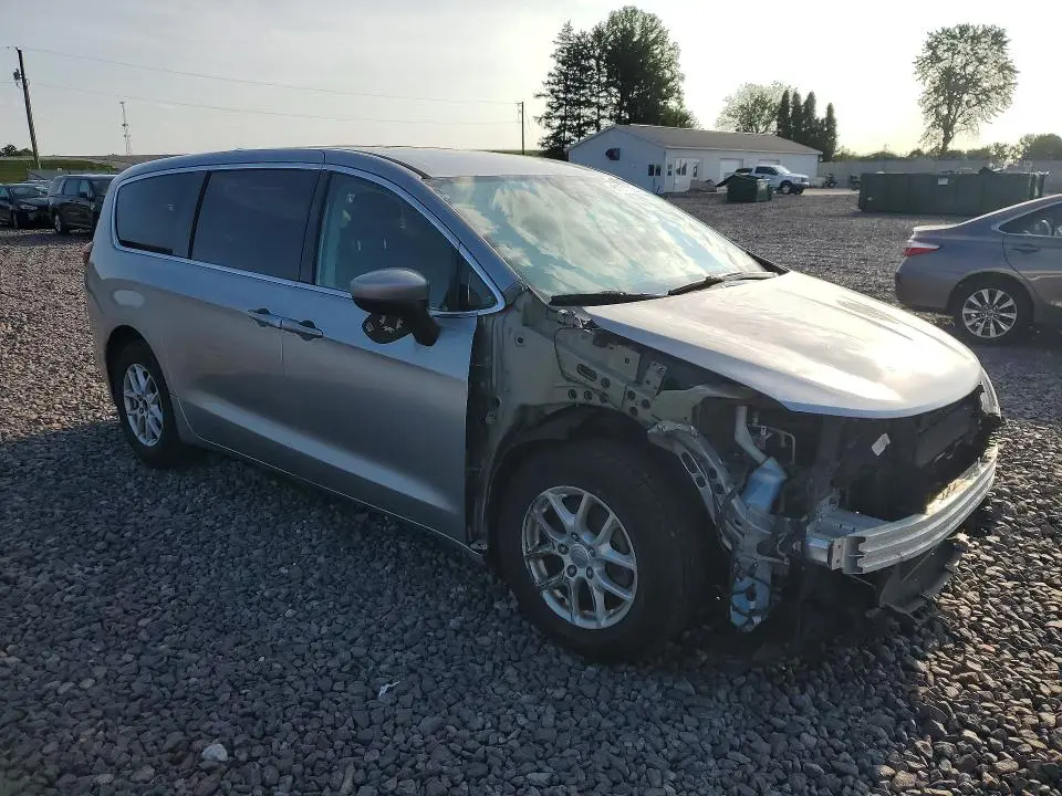 2017 CHRYSLER PACIFICA LX  