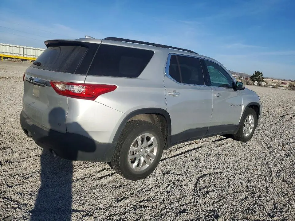 2021 CHEVROLET TRAVERSE LT  