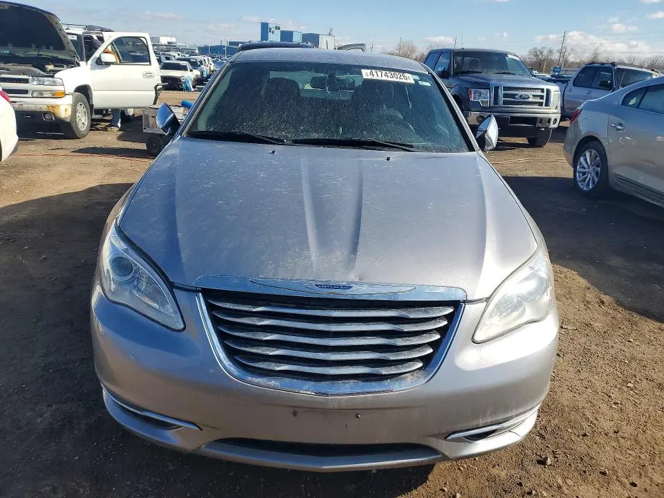 2013 CHRYSLER 200 LIMITED  