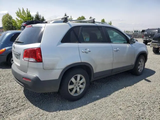 2011 KIA SORENTO BASE  