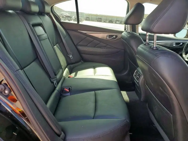 2015 INFINITI Q50 BASE  