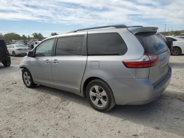 2017 TOYOTA SIENNA LE