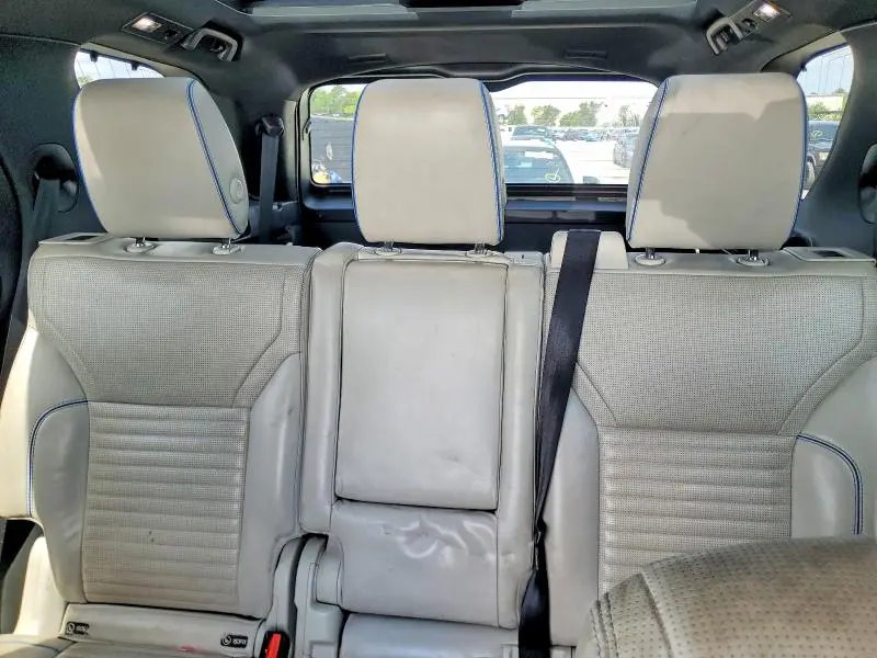 2017 LAND ROVER DISCOVERY HSE LUXURY  