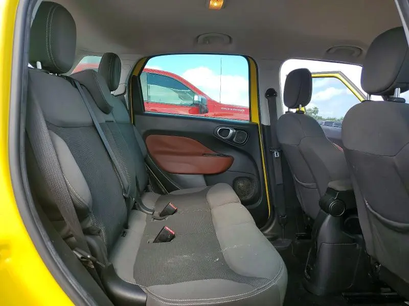 2014 FIAT 500L TREKKING  