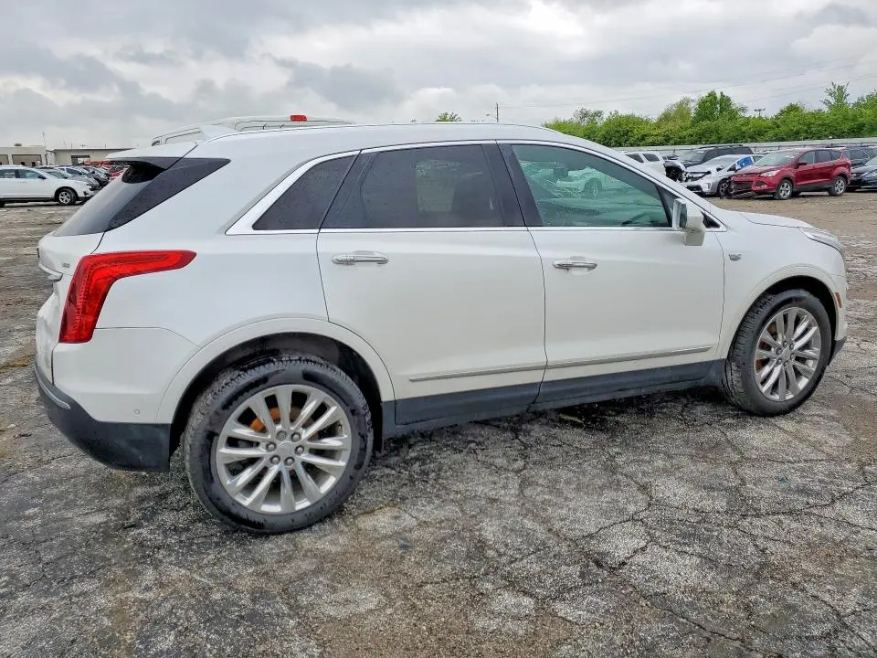2017 CADILLAC XT5 PLATINUM  