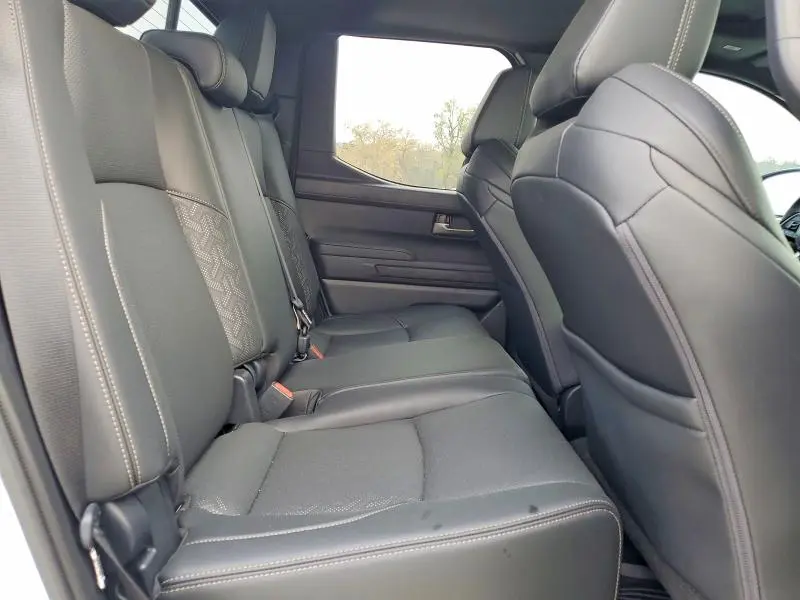 2024 TOYOTA TACOMA LIMITED HV  