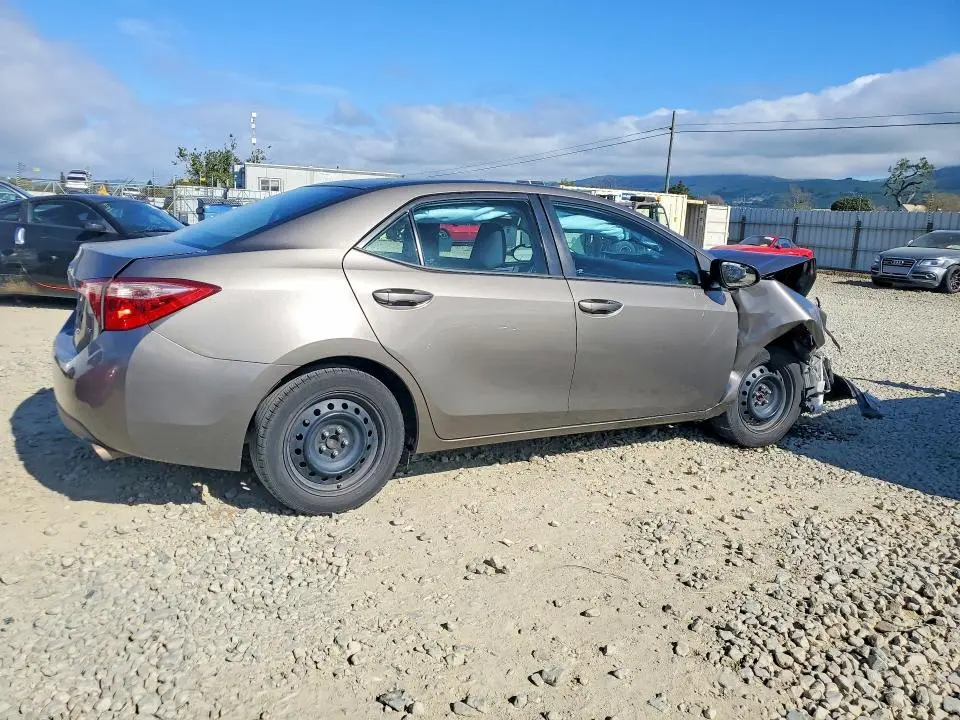 2018 TOYOTA COROLLA LE  