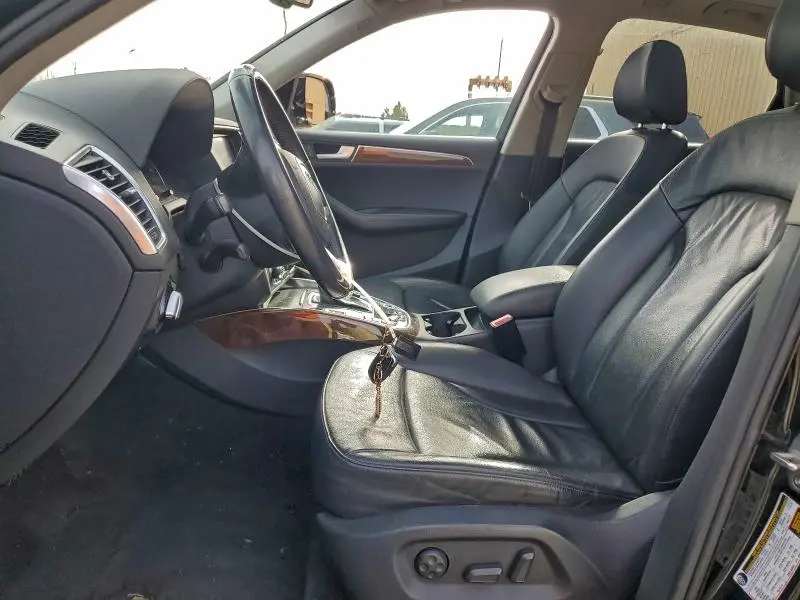 2010 AUDI Q5 PREMIUM PLUS  