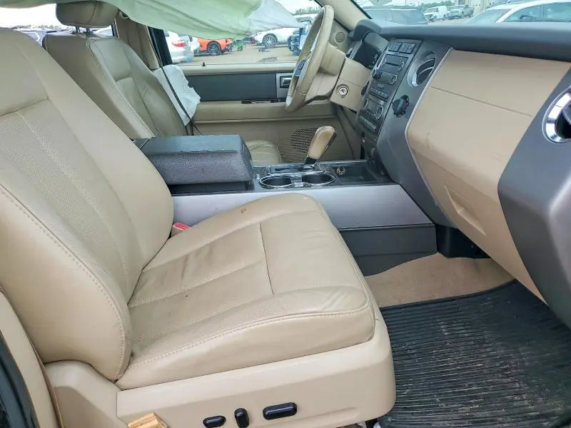2013 FORD EXPEDITION XLT  