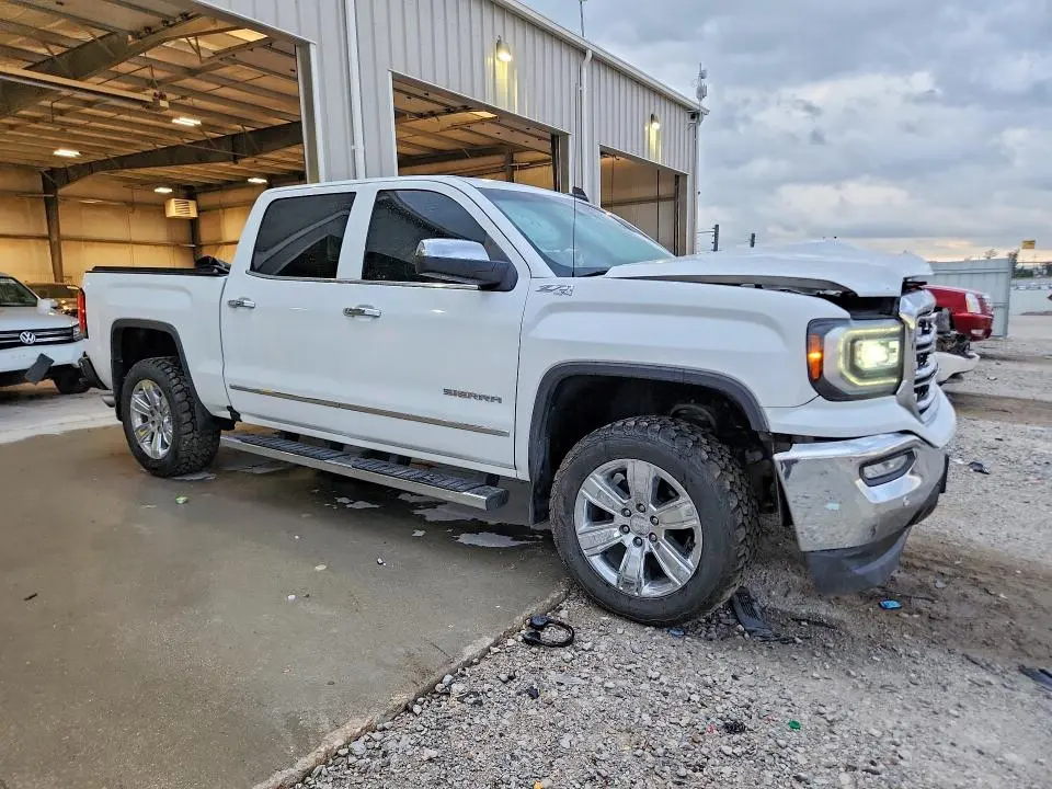 2018 GMC SIERRA K1500 SLT  