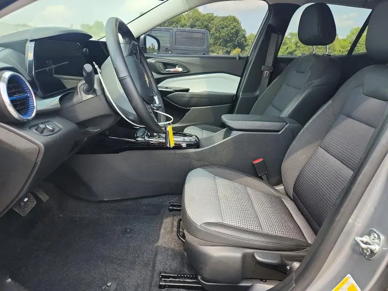 2025 CHEVROLET TRAX 1LT  