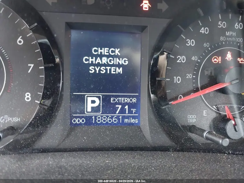 2015 TOYOTA SIENNA LE 8 PASSENGER
