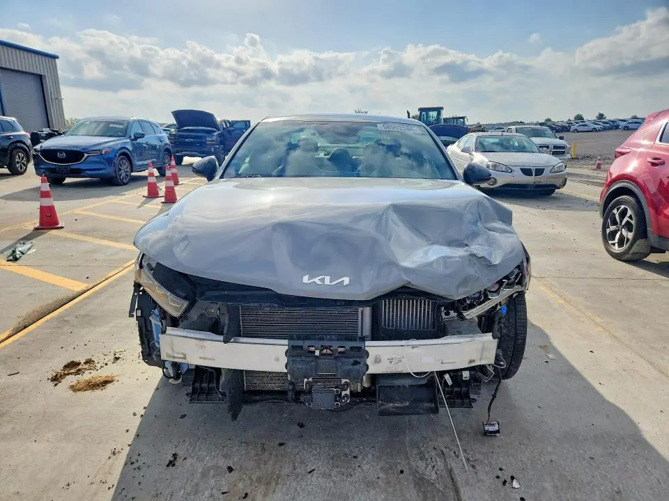 2023 KIA K5 GT LINE  