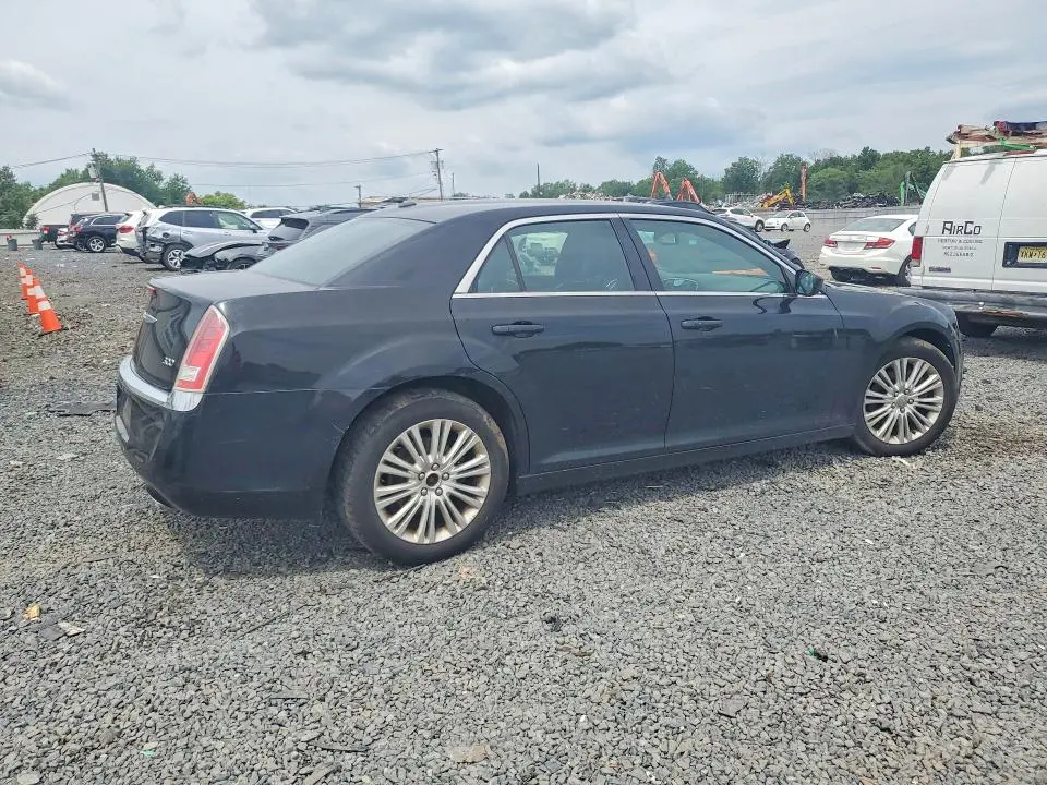 2014 CHRYSLER 300   