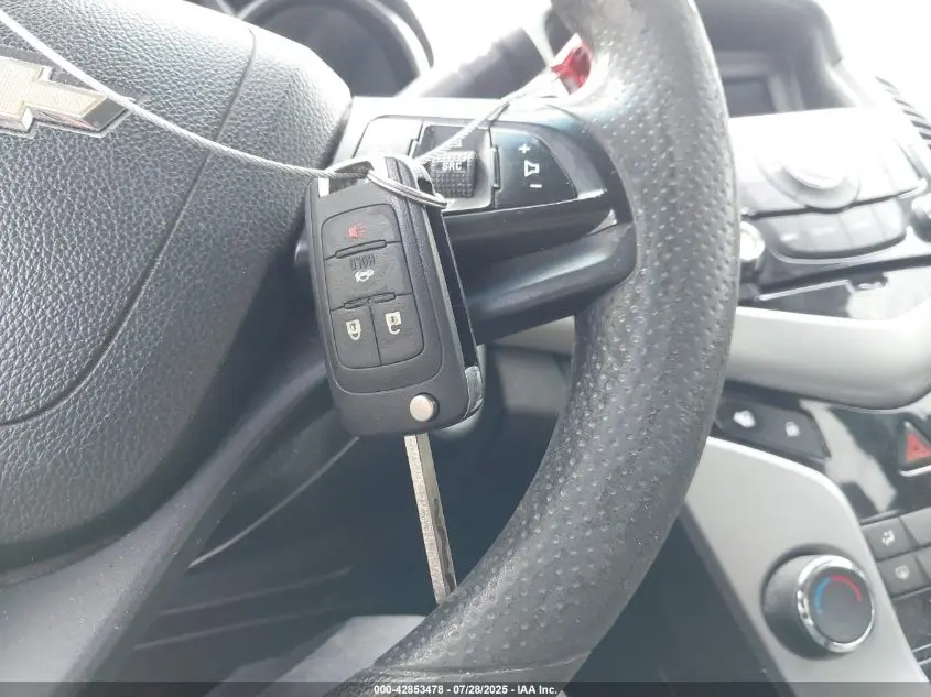 2012 CHEVROLET CRUZE LS