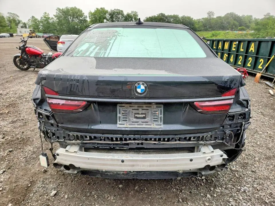 2017 BMW 750 XI  