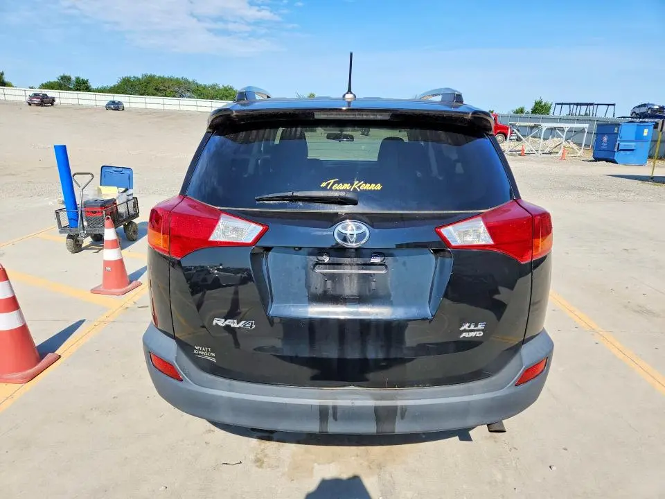 2013 TOYOTA RAV4 XLE  