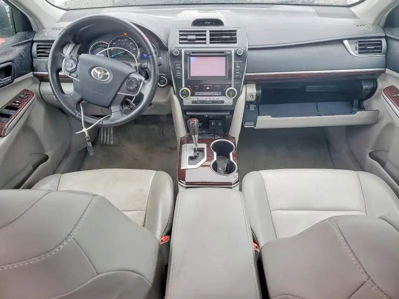 2012 TOYOTA CAMRY XLE  