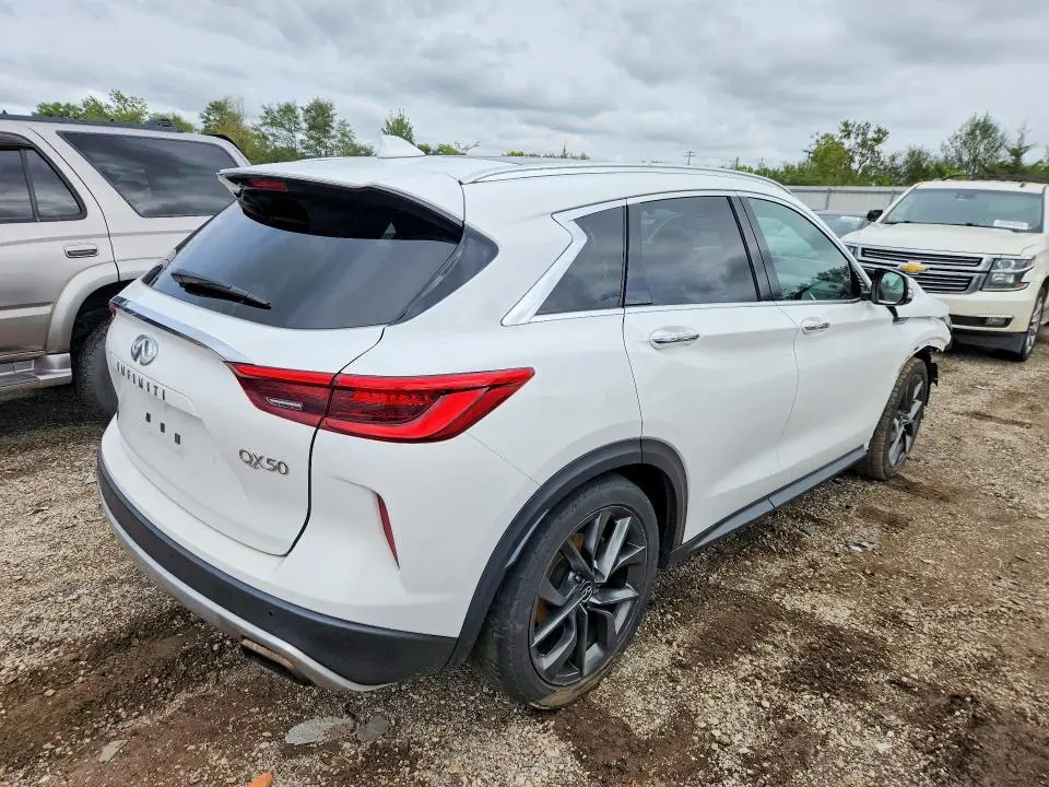 2019 INFINITI QX50 ESSENTIAL  
