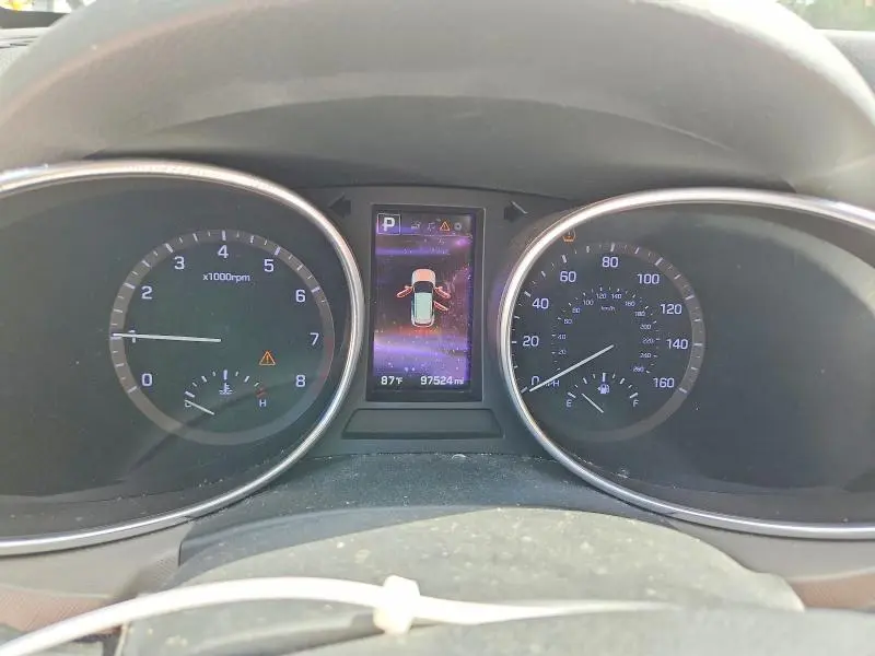 2017 HYUNDAI SANTA FE SE  