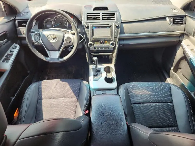 2013 TOYOTA CAMRY SE  