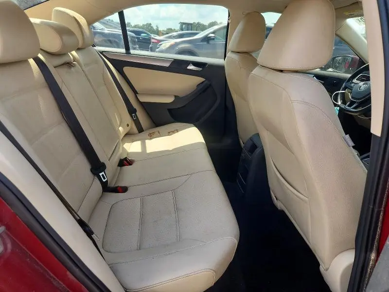 2017 VOLKSWAGEN JETTA SE  