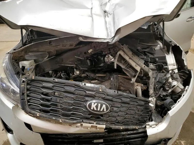 2019 KIA SORENTO LX V6  