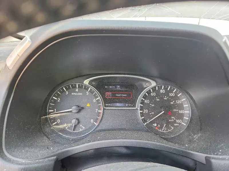 2018 NISSAN PATHFINDER SV  