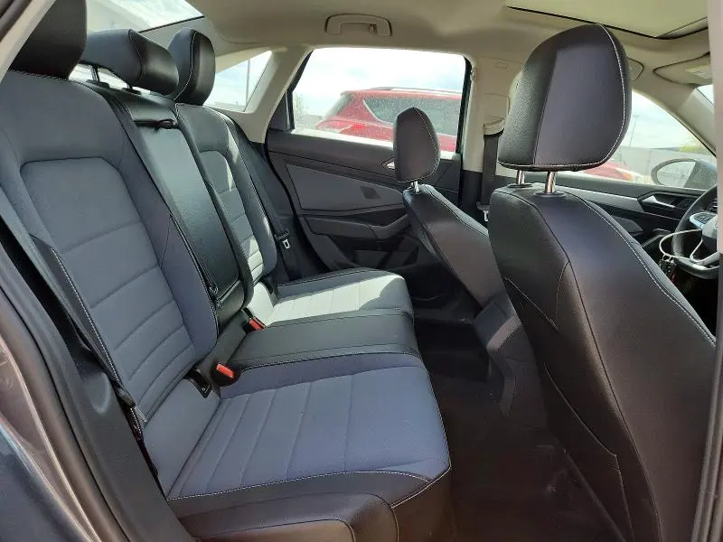 2025 VOLKSWAGEN JETTA SE  