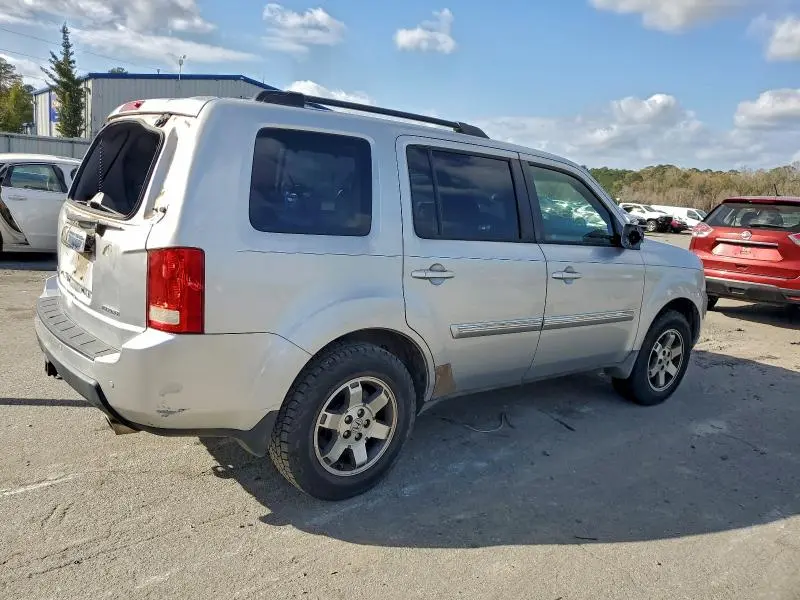 2011 HONDA PILOT TOURING  