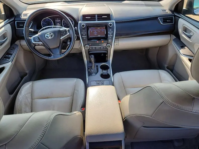 2015 TOYOTA CAMRY XLE  