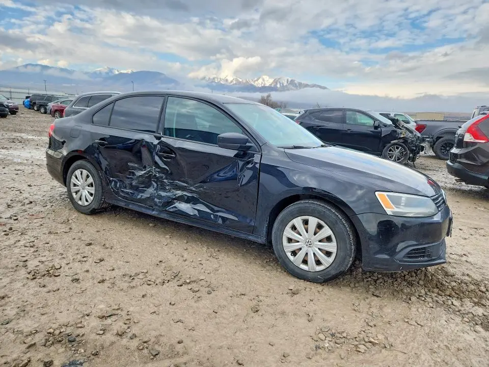 2014 VOLKSWAGEN JETTA BASE  