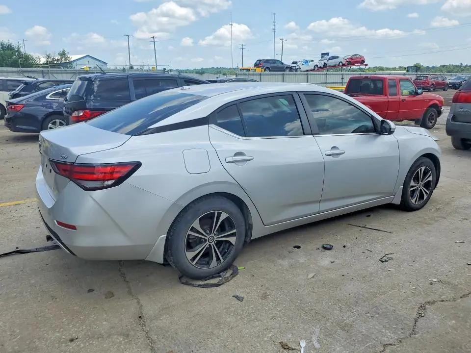 2022 NISSAN SENTRA SV  