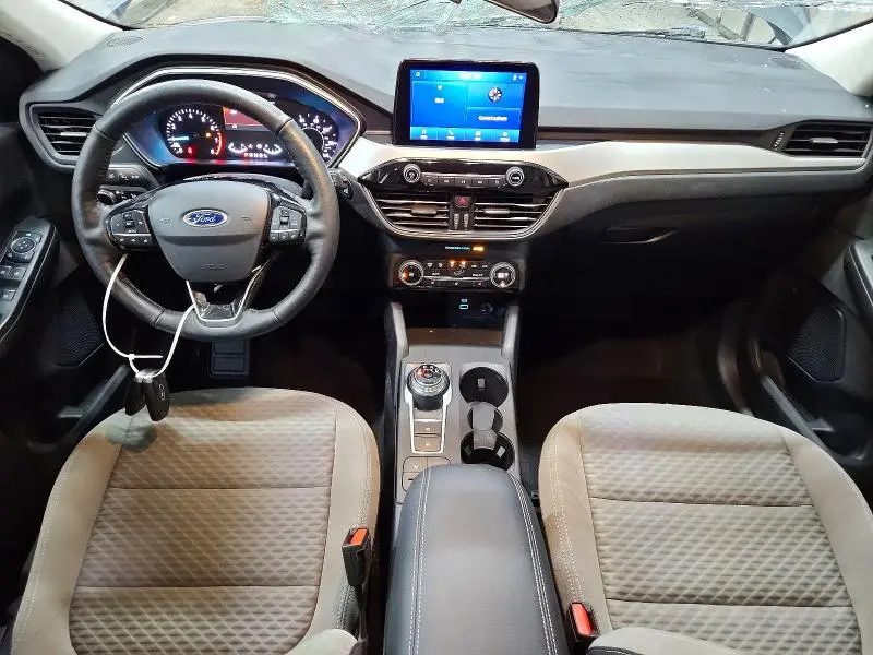 2021 FORD ESCAPE SE  
