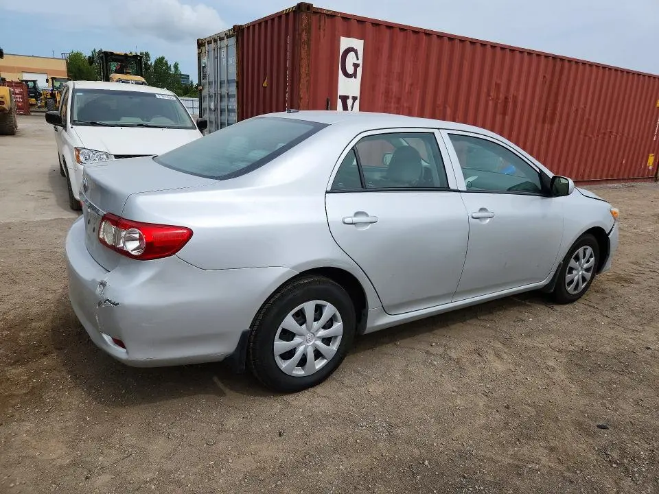 2013 TOYOTA COROLLA   