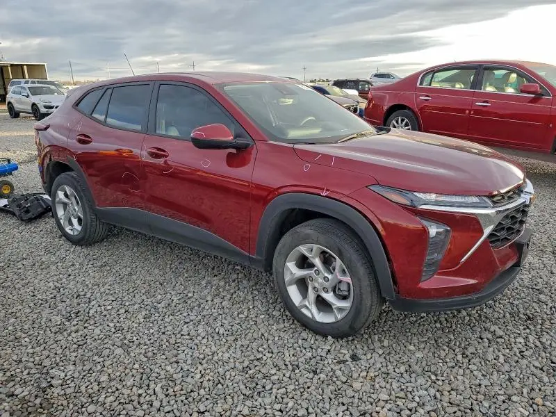 2024 CHEVROLET TRAX LS  